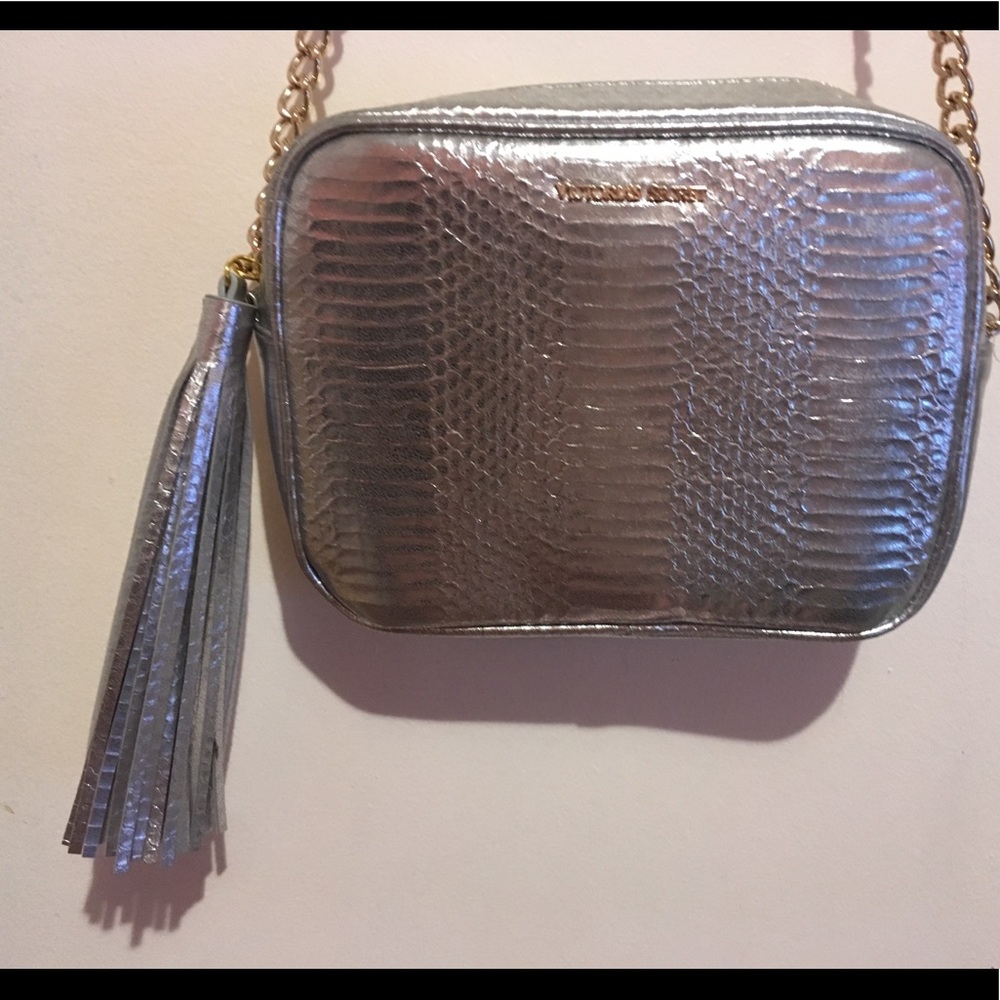 VICTORIAS SECRET purse!!